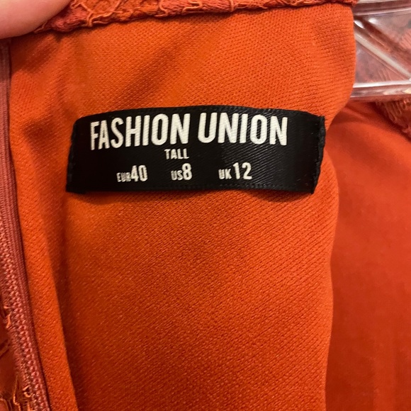 Orange cape sleeve dress - Picture 4 of 7